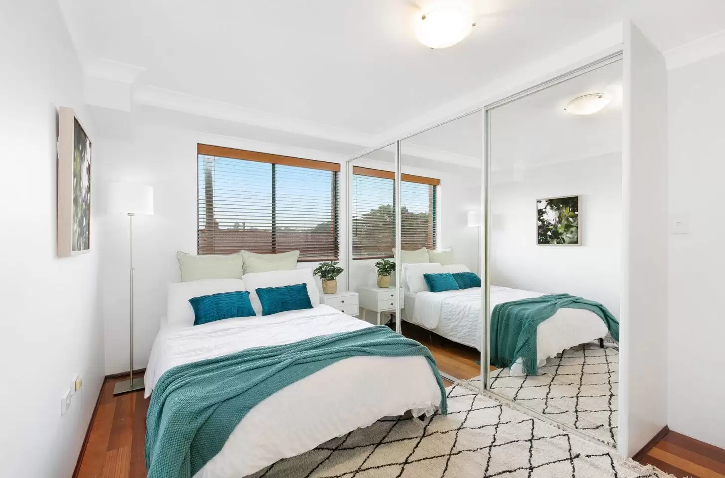 2/16-22 Burwood Rd, Burwood Leased by The Gallery Real Estate - image 5