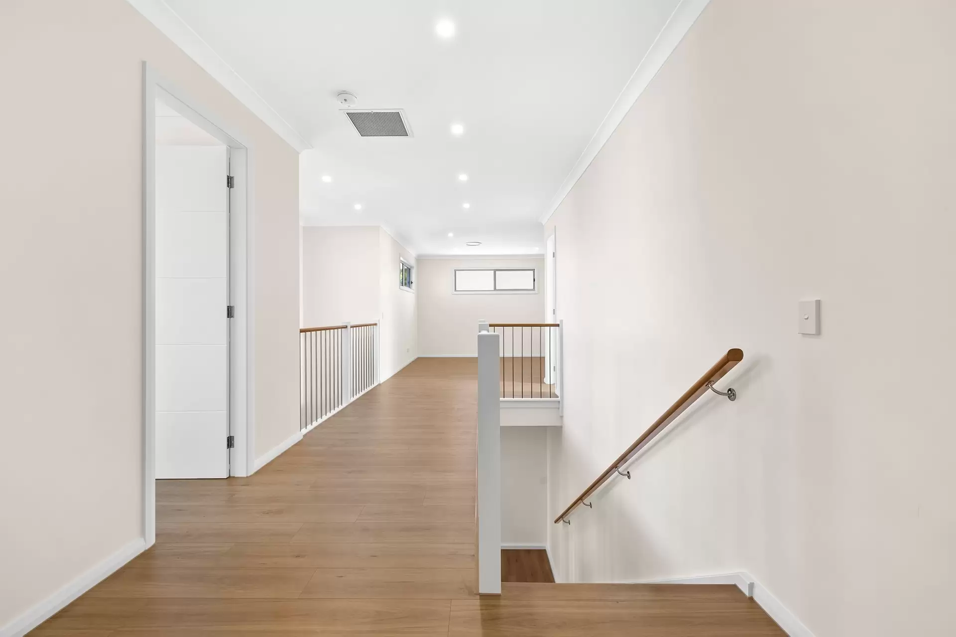 94 Baroona Rd, Northbridge Leased by The Gallery Real Estate - image 1