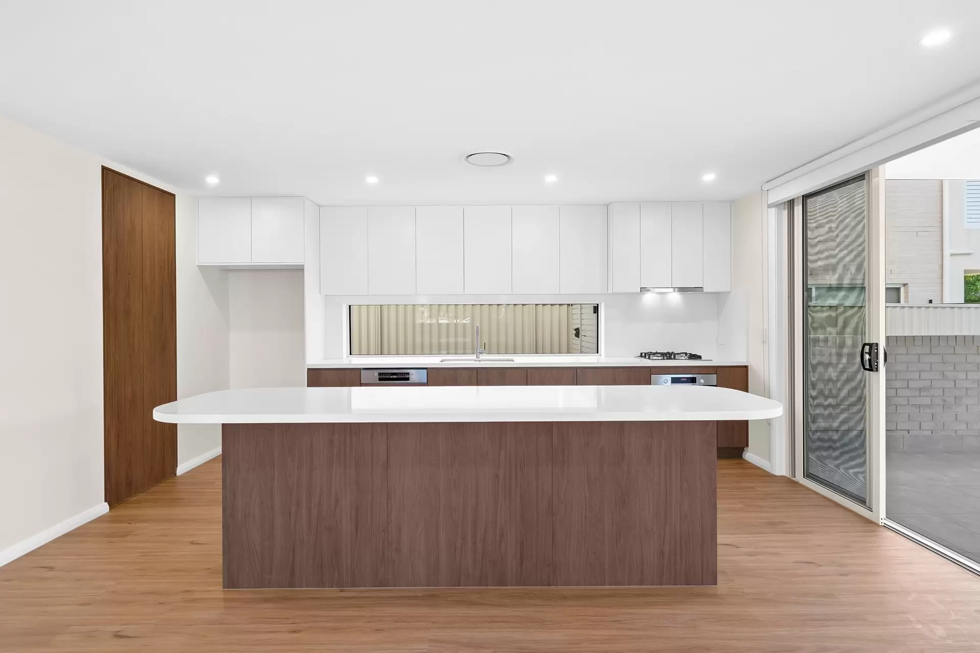 94 Baroona Rd, Northbridge Leased by The Gallery Real Estate - image 1