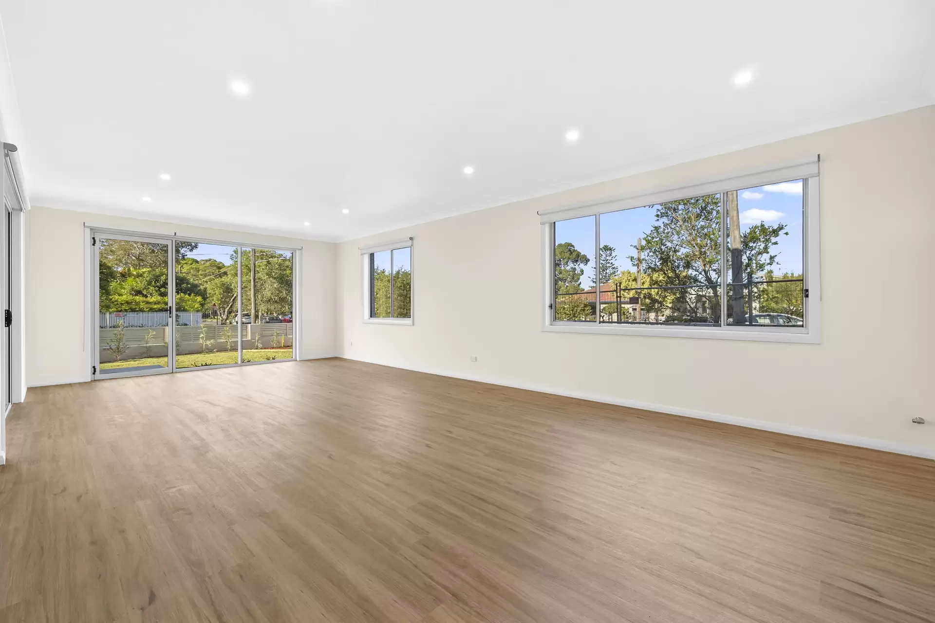 94 Baroona Rd, Northbridge Leased by The Gallery Real Estate - image 1