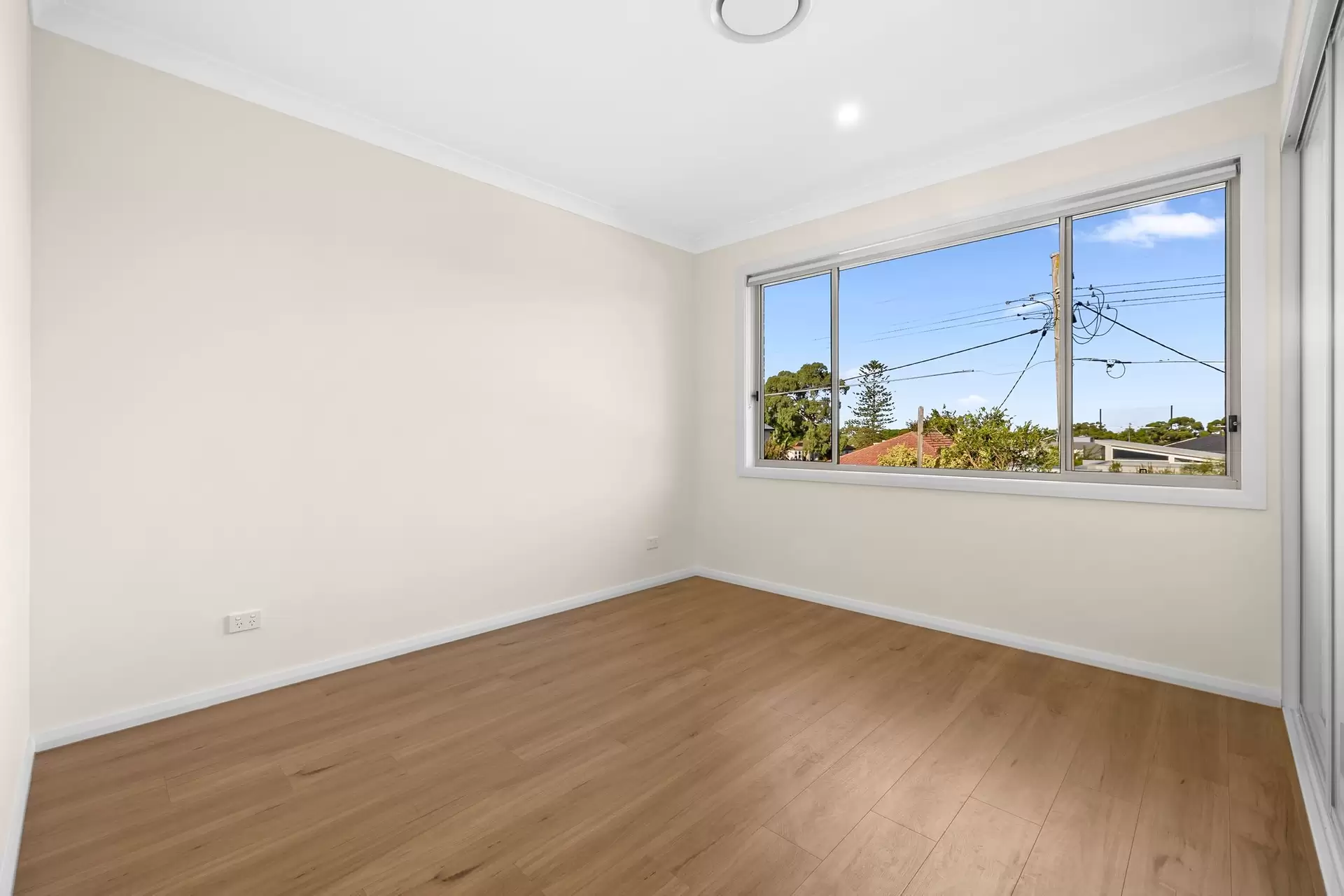 94 Baroona Rd, Northbridge Leased by The Gallery Real Estate - image 1