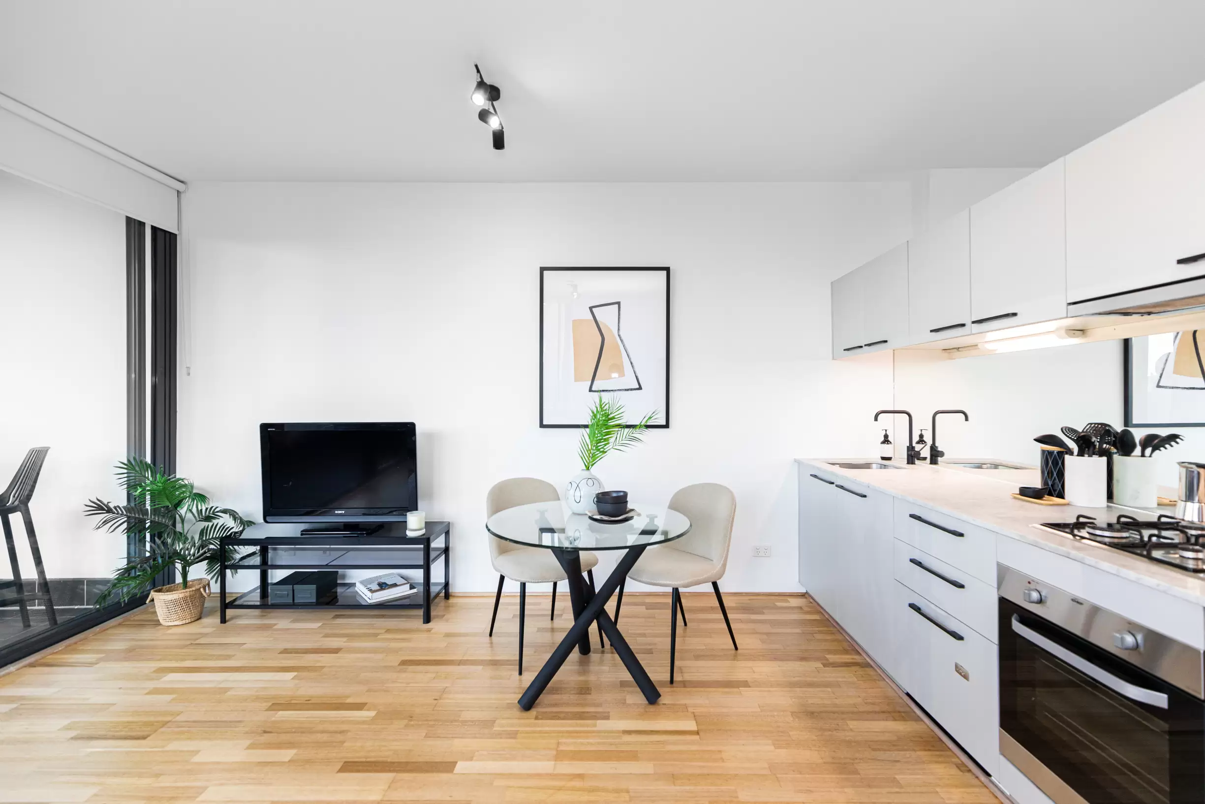 19/107 Oxford St, Darlinghurst Leased by The Gallery Real Estate - image 2