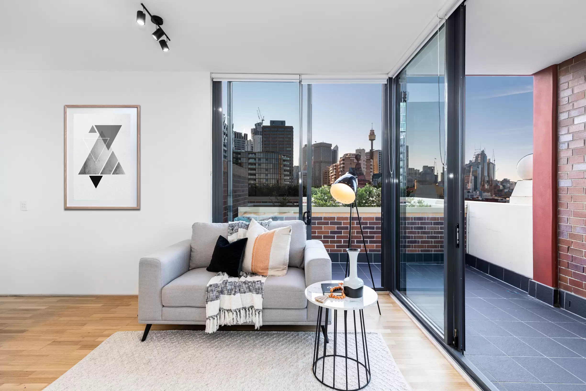 19/107 Oxford St, Darlinghurst Leased by The Gallery Real Estate - image 1