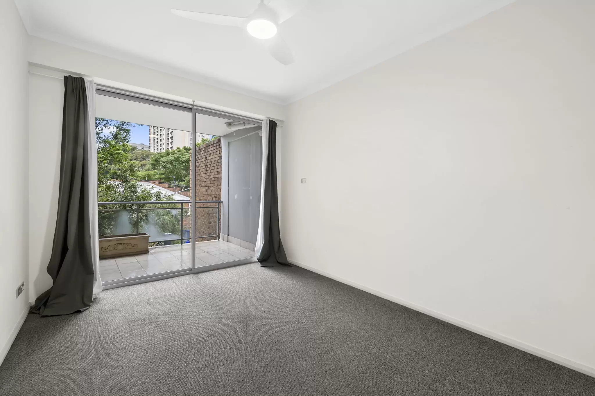 209/76-78 Cope Street, Redfern Leased by The Gallery Real Estate - image 3