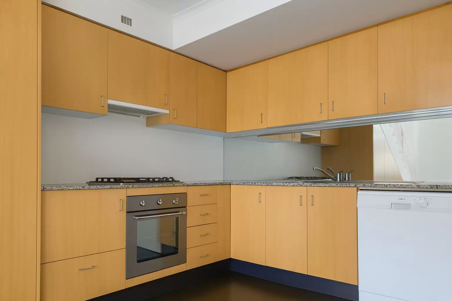 R205/780 Bourke Street, Redfern Leased by The Gallery Real Estate - image 2