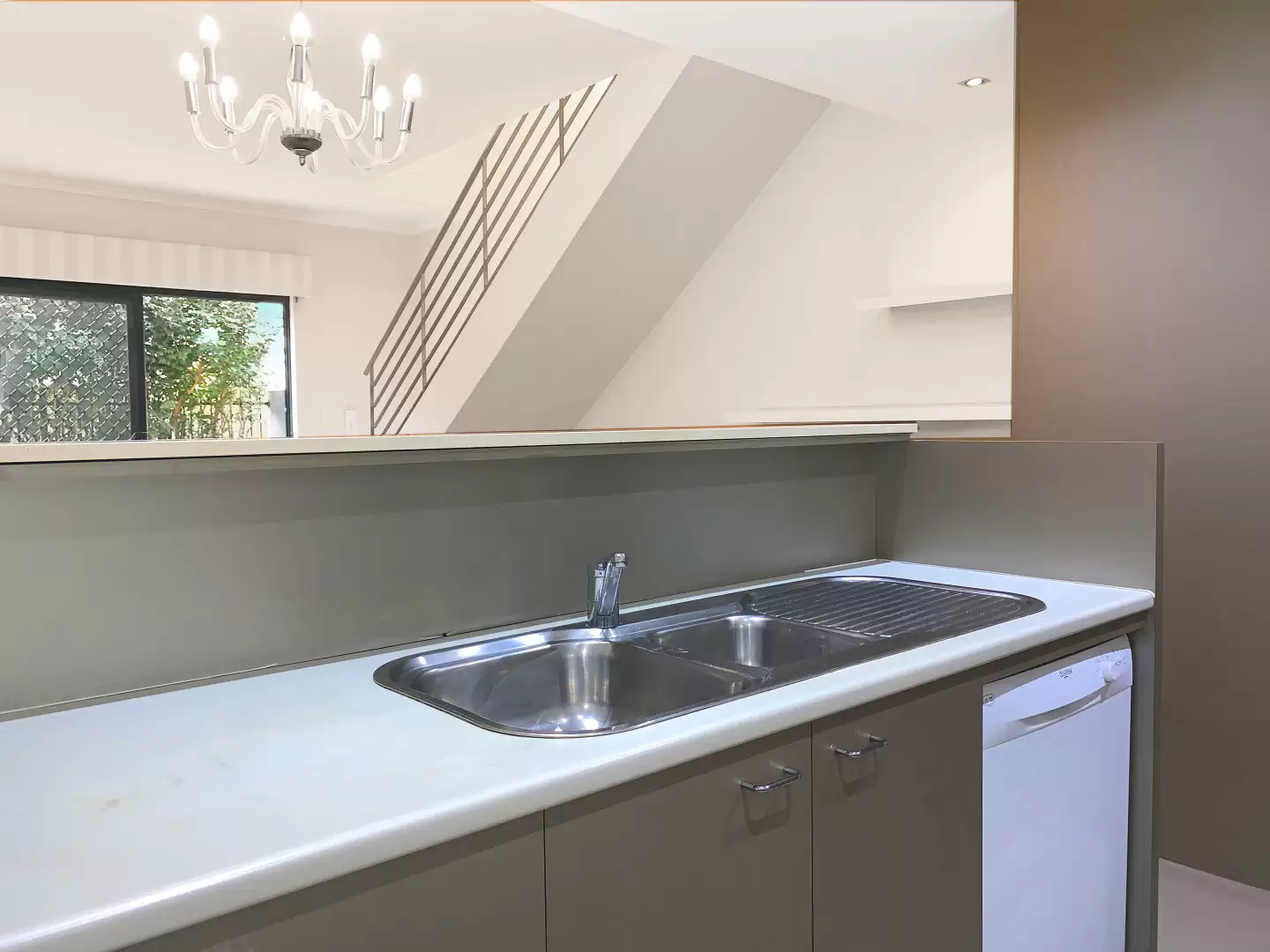 C315/6-8 Crescent Street, Redfern Leased by The Gallery Real Estate - image 5