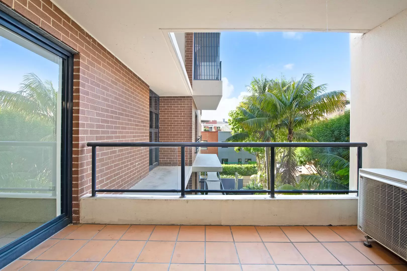 C401/6-8 Crescent Street, Redfern Leased by The Gallery Real Estate - image 6