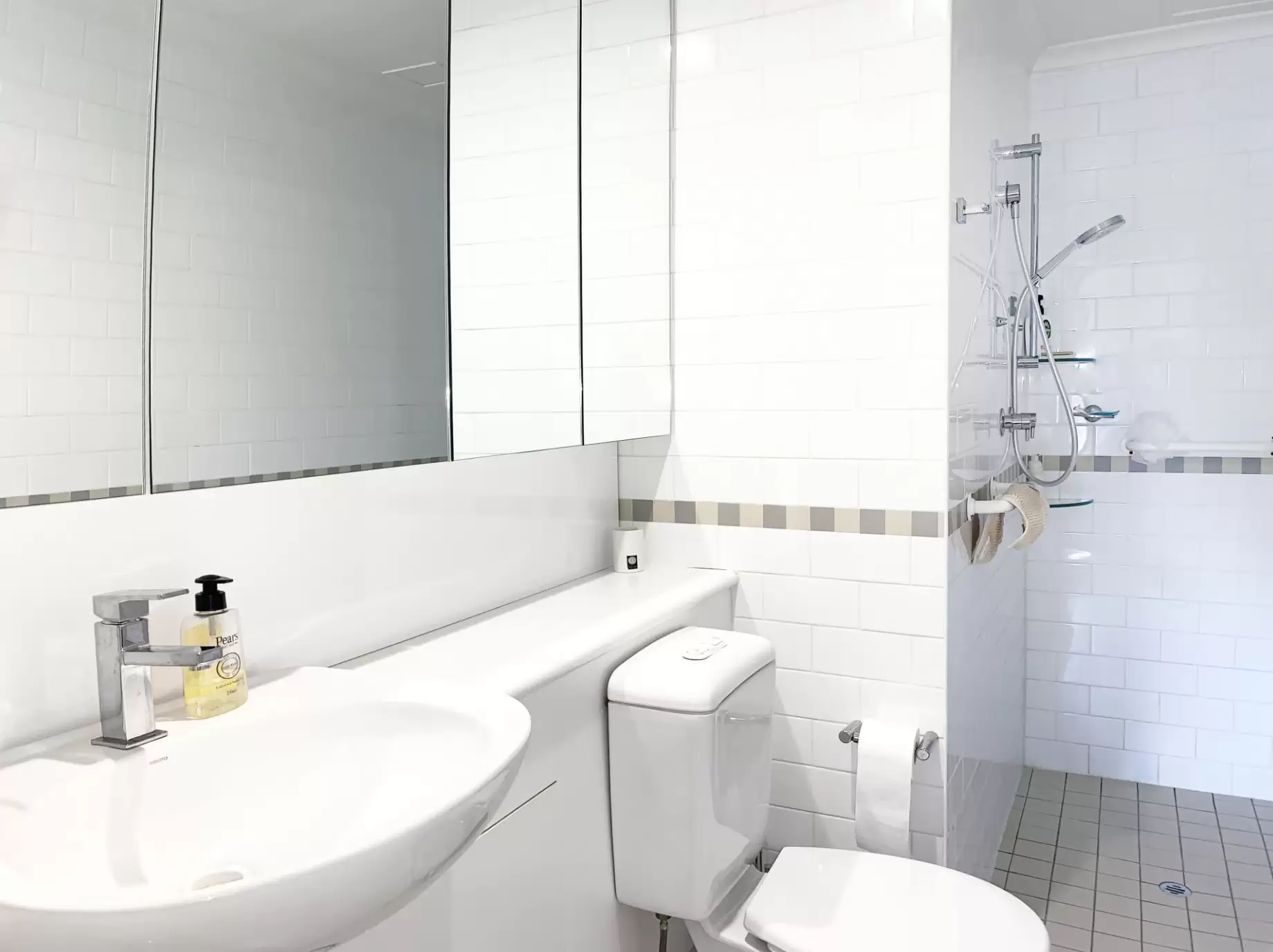 A801/780 Bourke Street, Redfern Leased by The Gallery Real Estate - image 7