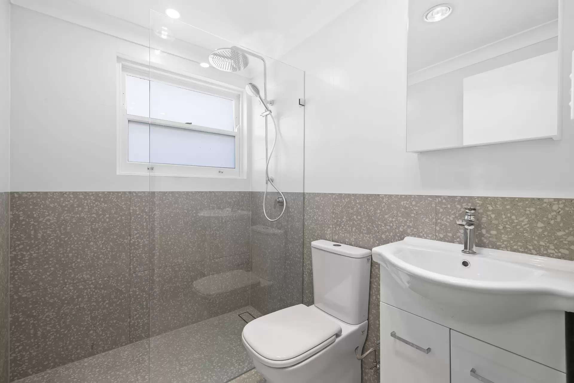 2/9 Hampton St, Croydon Park Leased by The Gallery Real Estate - image 1