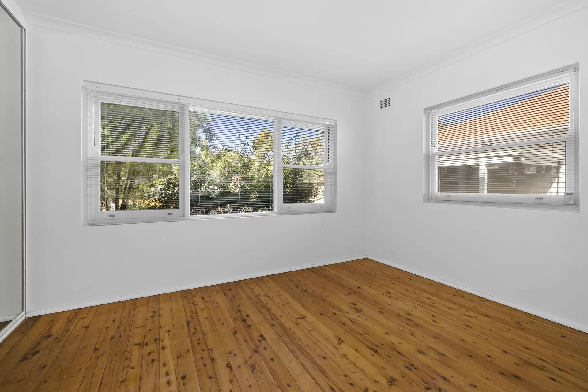 2/9 Hampton St, Croydon Park Leased by The Gallery Real Estate - image 1