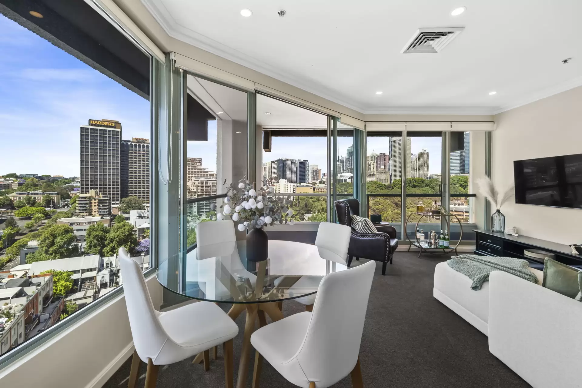 1205/22-40 Sir John Young Crescent, Woolloomooloo Leased by The Gallery Real Estate - image 1