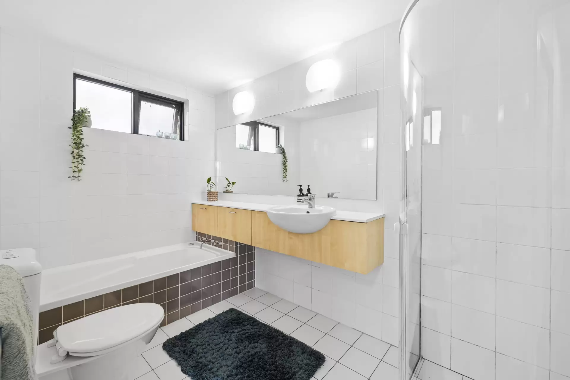 P05/780 Bourke St, Redfern Leased by The Gallery Real Estate - image 1