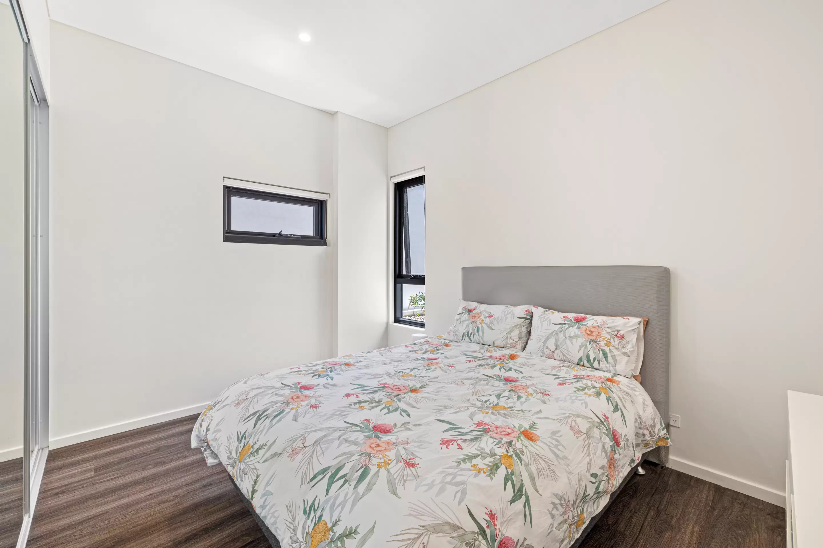 1/25-29 Smallwood Ave, Homebush Leased by The Gallery Real Estate - image 7