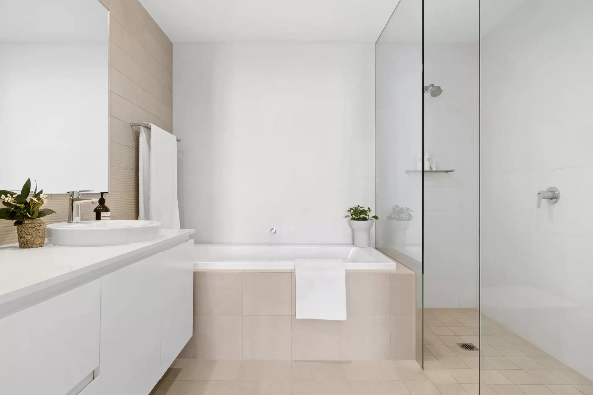 305/22 Scotsman Street, Forest Lodge Leased by The Gallery Real Estate - image 1