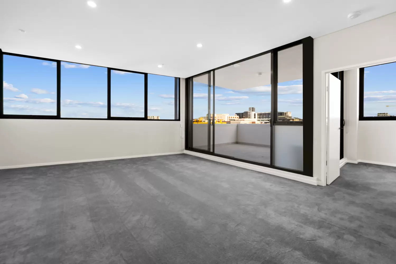 704/34 Montgomery St, Kogarah Leased by The Gallery Real Estate - image 5