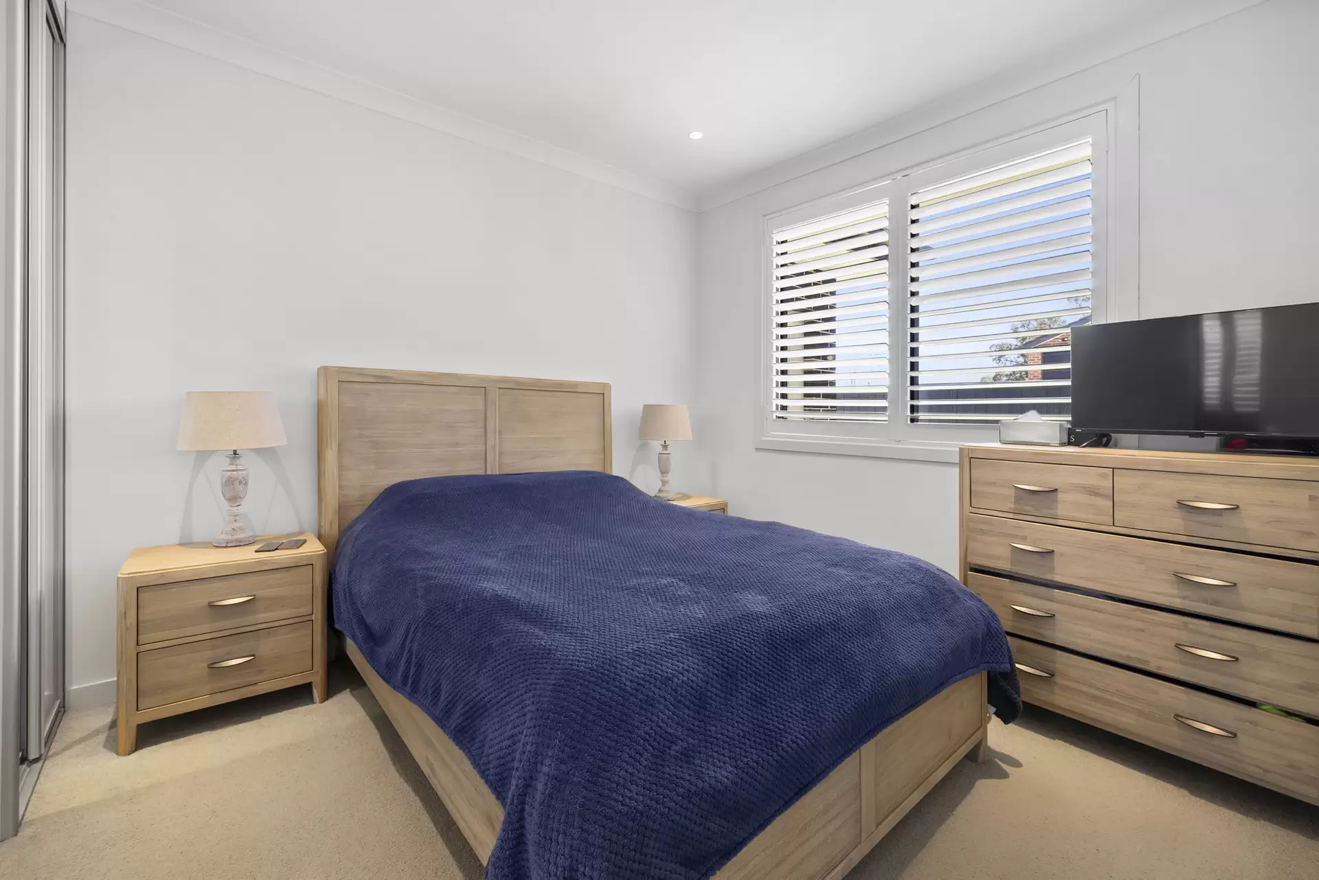 6/5-7 Monie Ave, East Hills Leased by The Gallery Real Estate - image 1