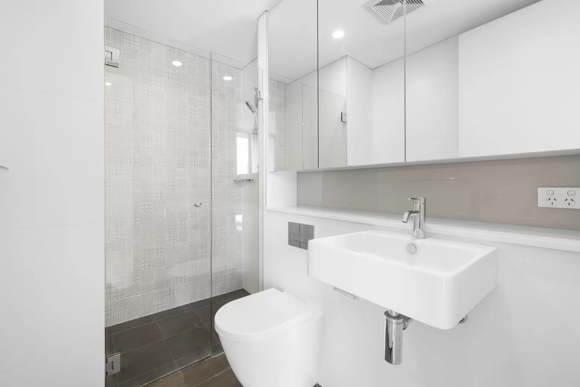 512/1 Wattle Crescent, Pyrmont Leased by The Gallery Real Estate - image 1