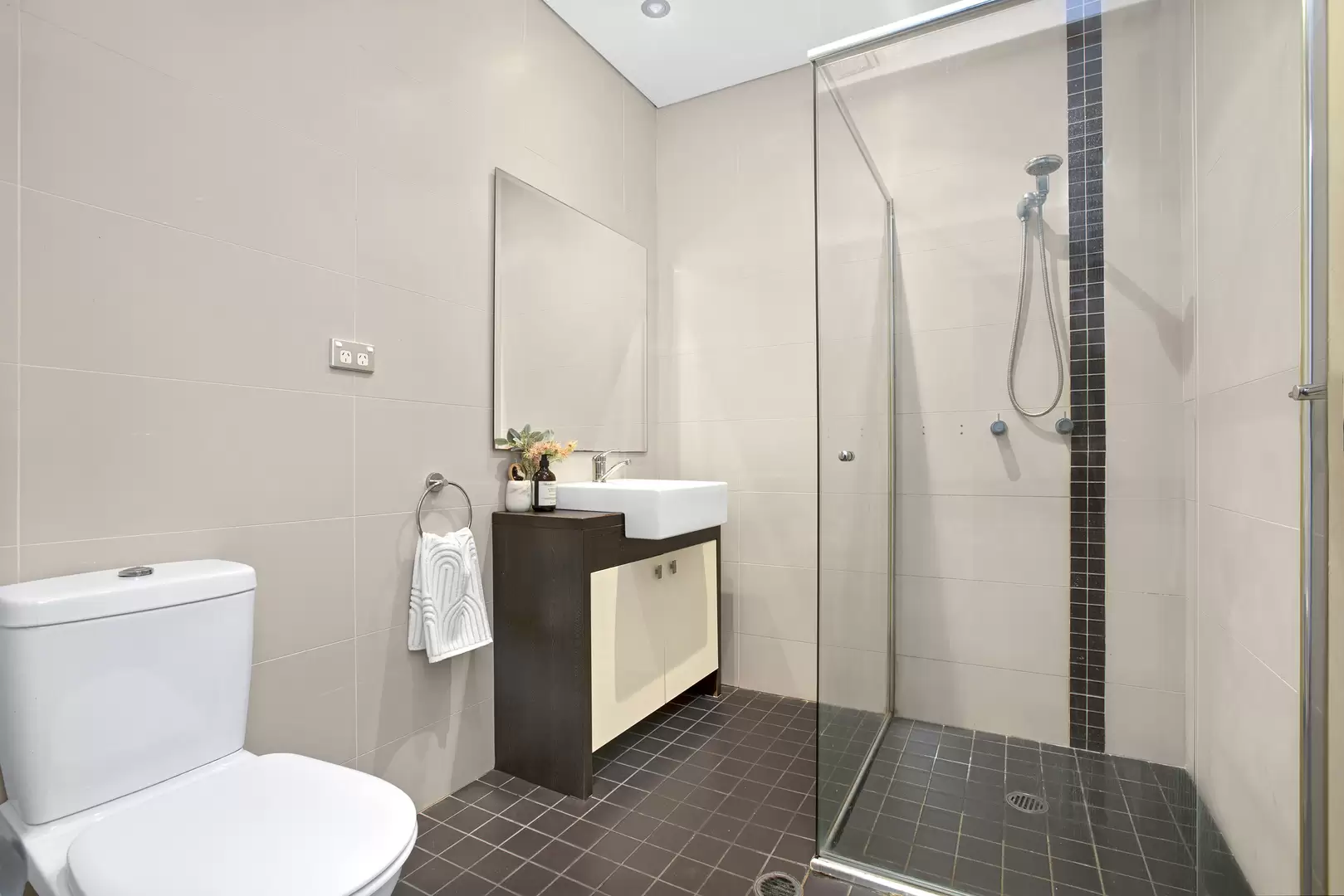 11/1-7 Macaulay Rd, Stanmore For Lease by The Gallery Real Estate - image 5