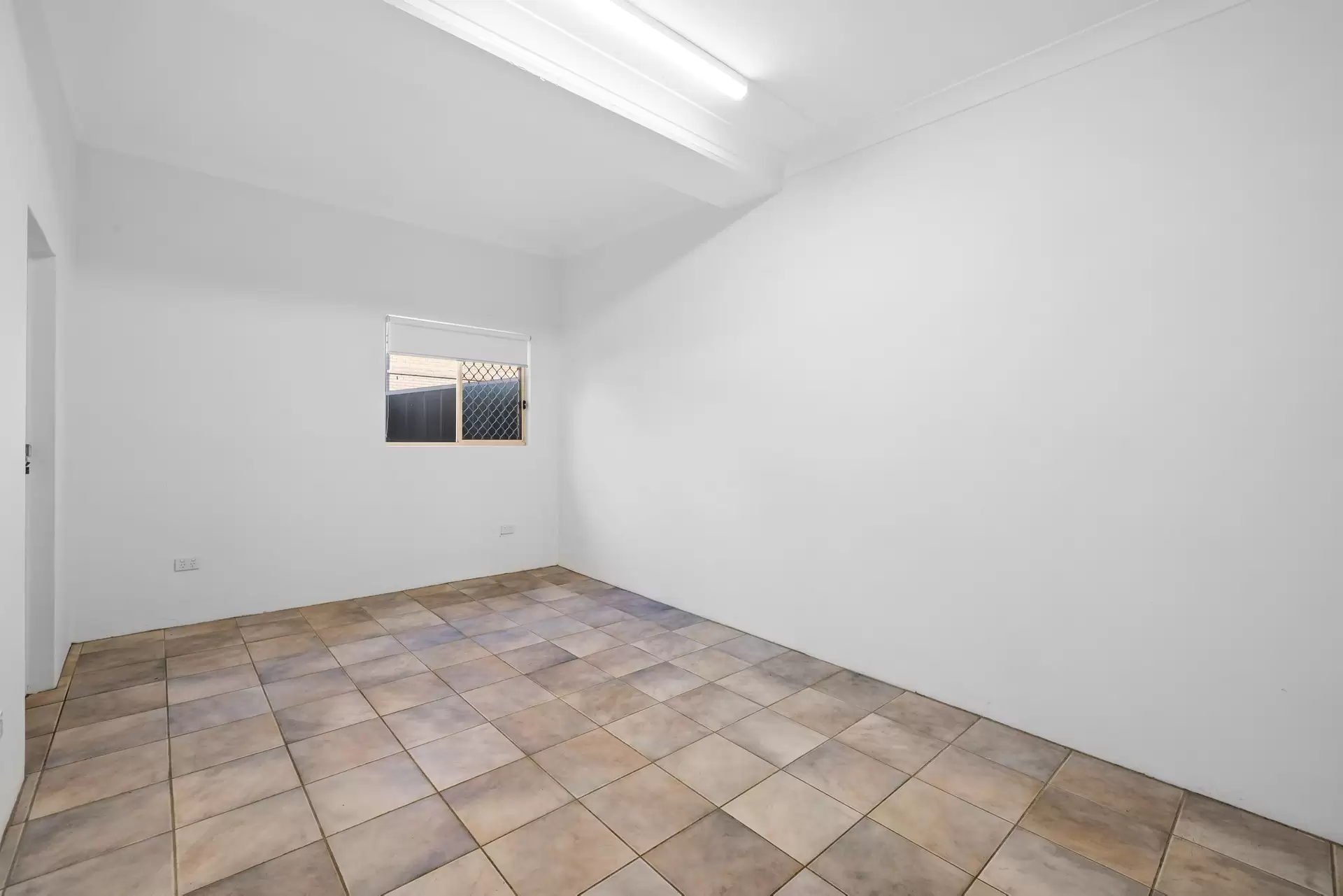 2/424-432 Georges River Road, Croydon Park Leased by The Gallery Real Estate - image 1