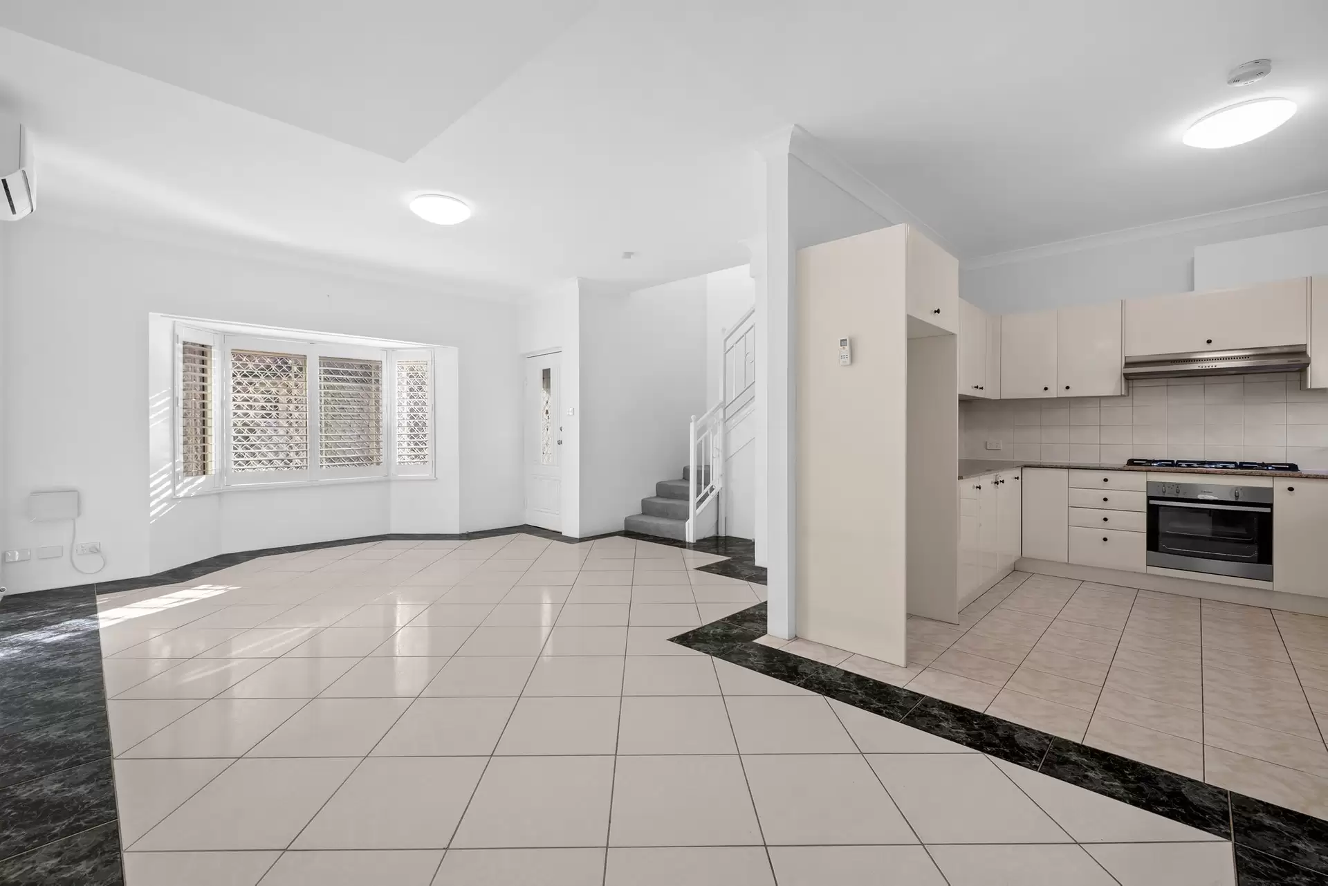 2/424-432 Georges River Road, Croydon Park Leased by The Gallery Real Estate - image 1