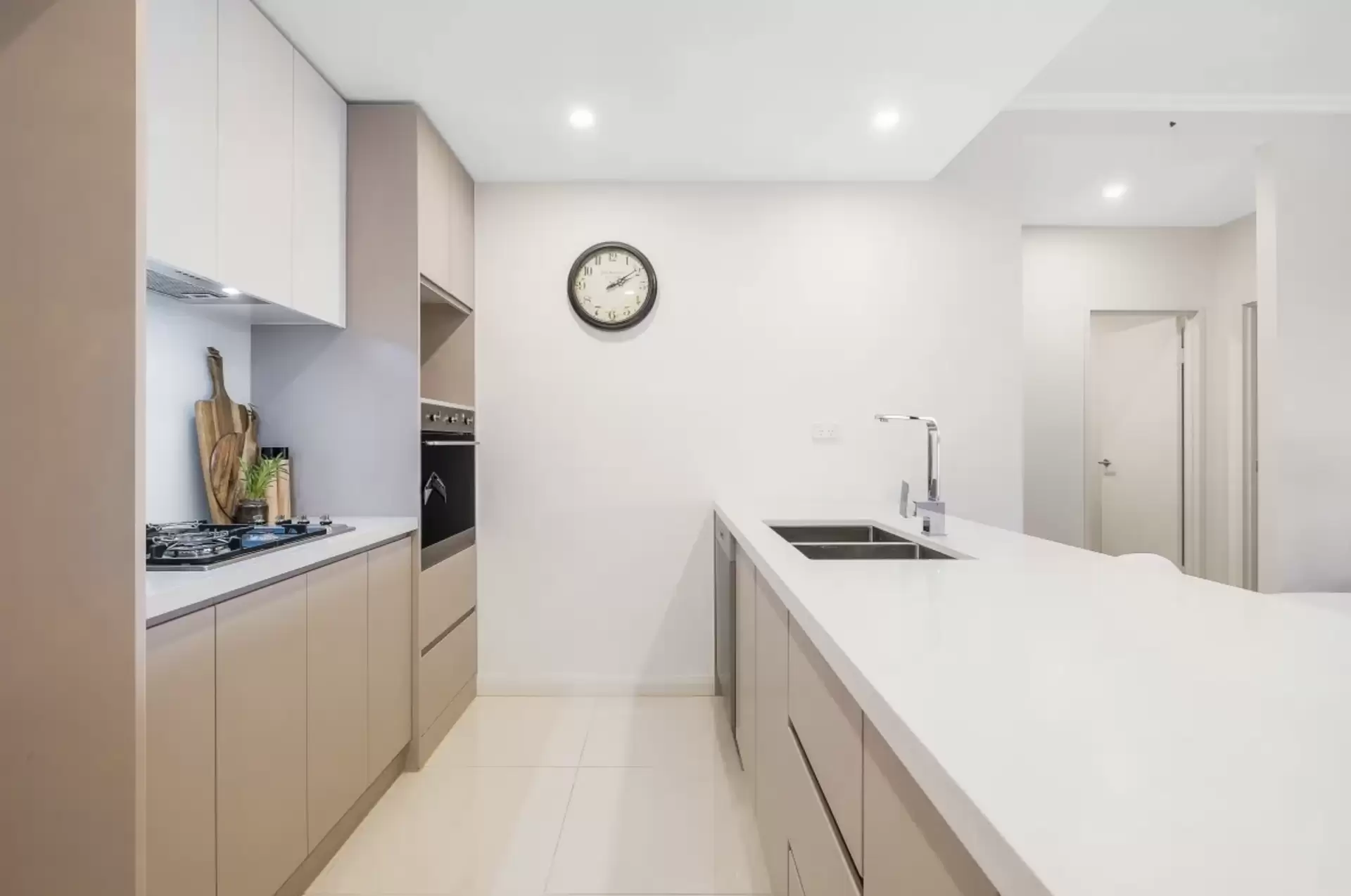 802/4-8 Smallwood Avenue, Homebush For Lease by The Gallery Real Estate - image 1