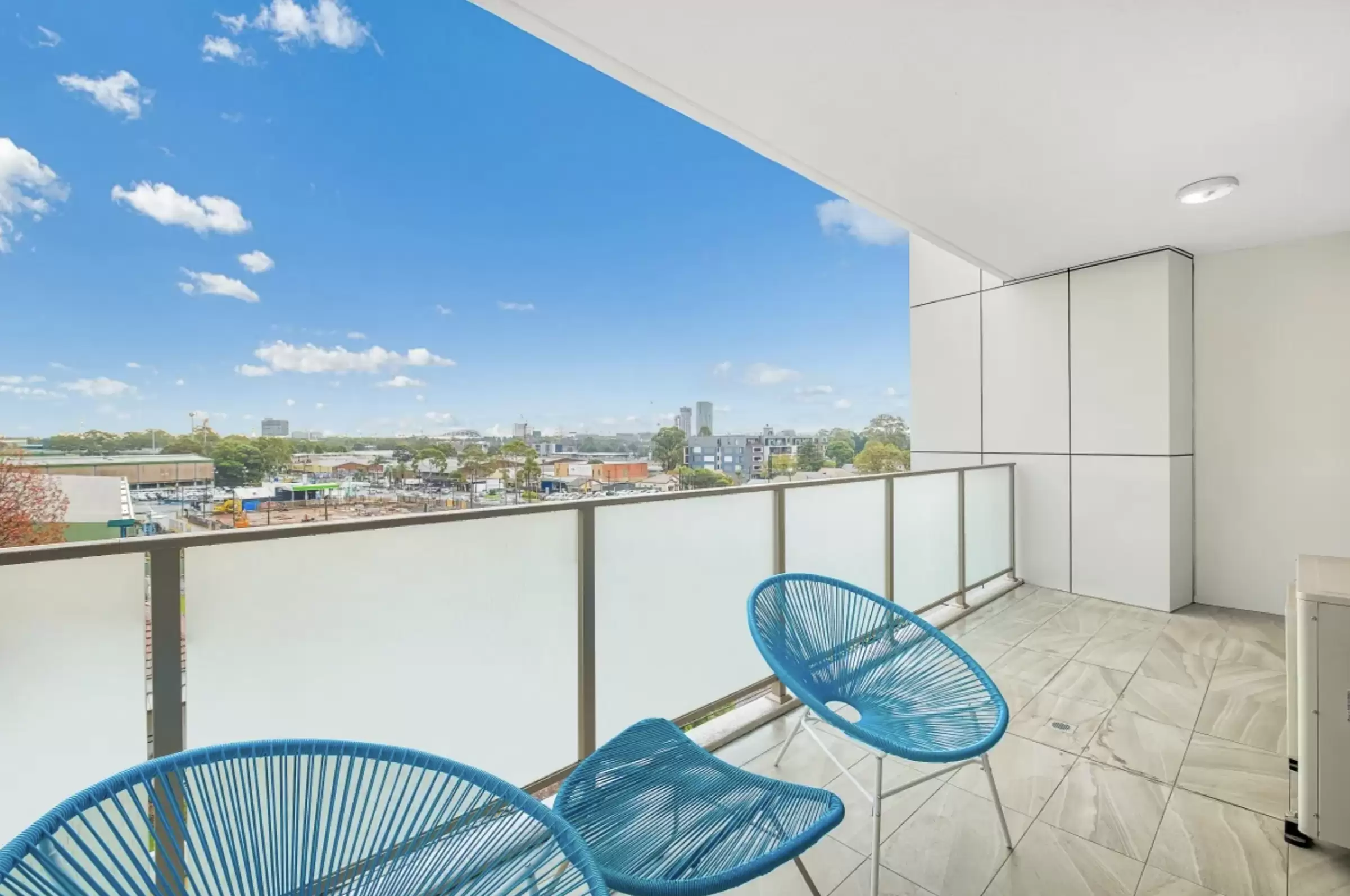 802/4-8 Smallwood Avenue, Homebush For Lease by The Gallery Real Estate - image 3