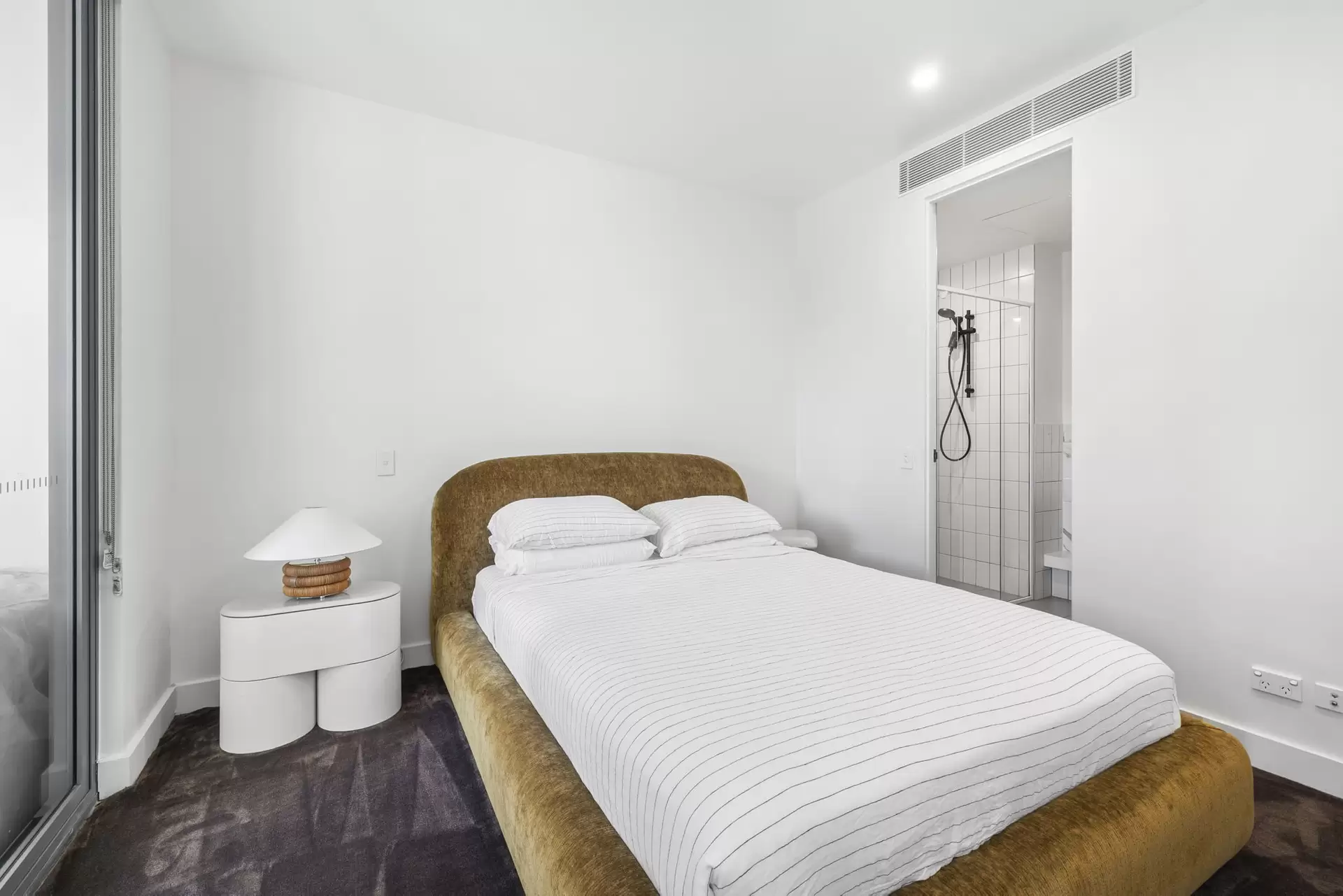 DG31/810-222 Elizabeth Street, Waterloo Leased by The Gallery Real Estate - image 1