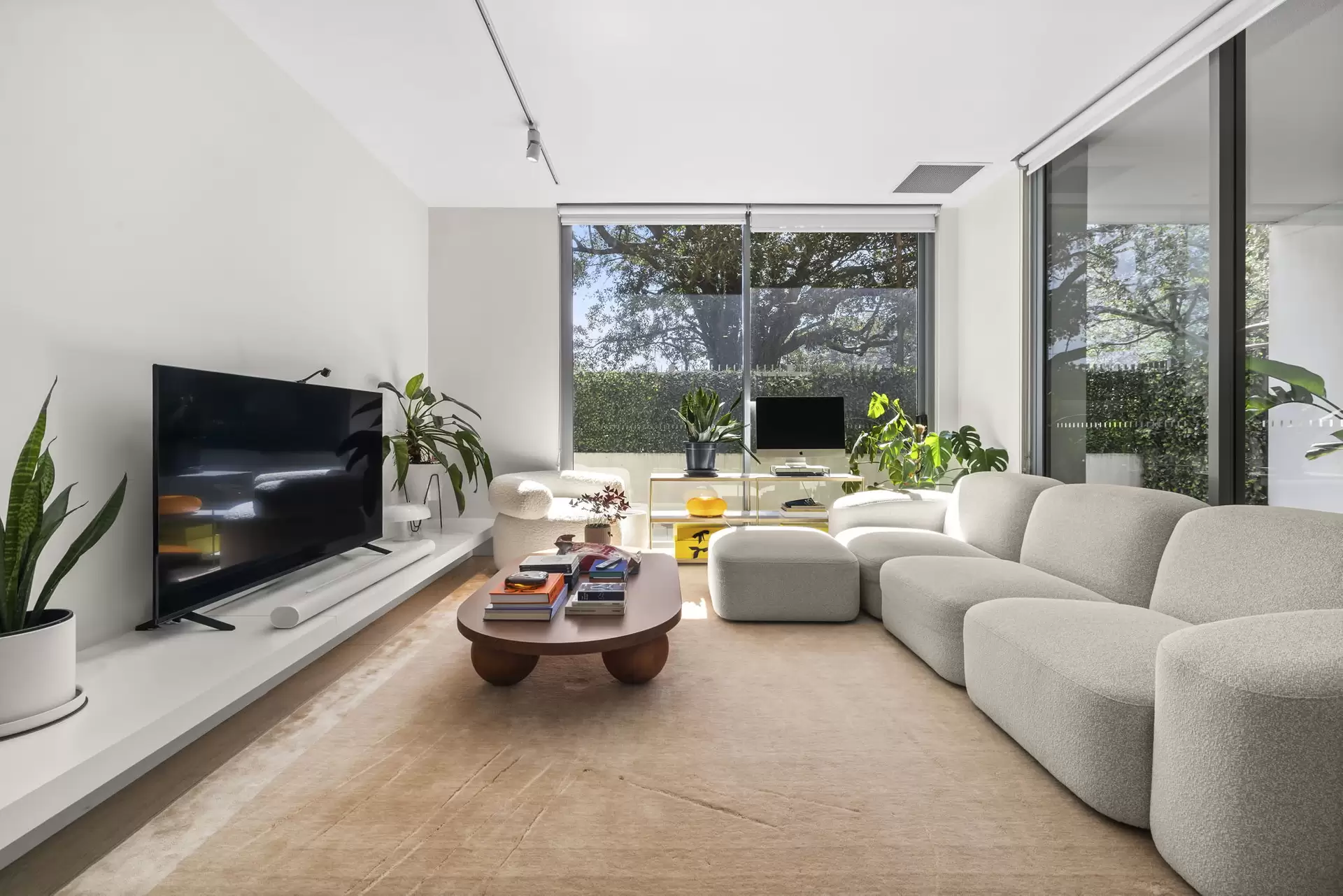 DG31/810-222 Elizabeth Street, Waterloo Leased by The Gallery Real Estate - image 1