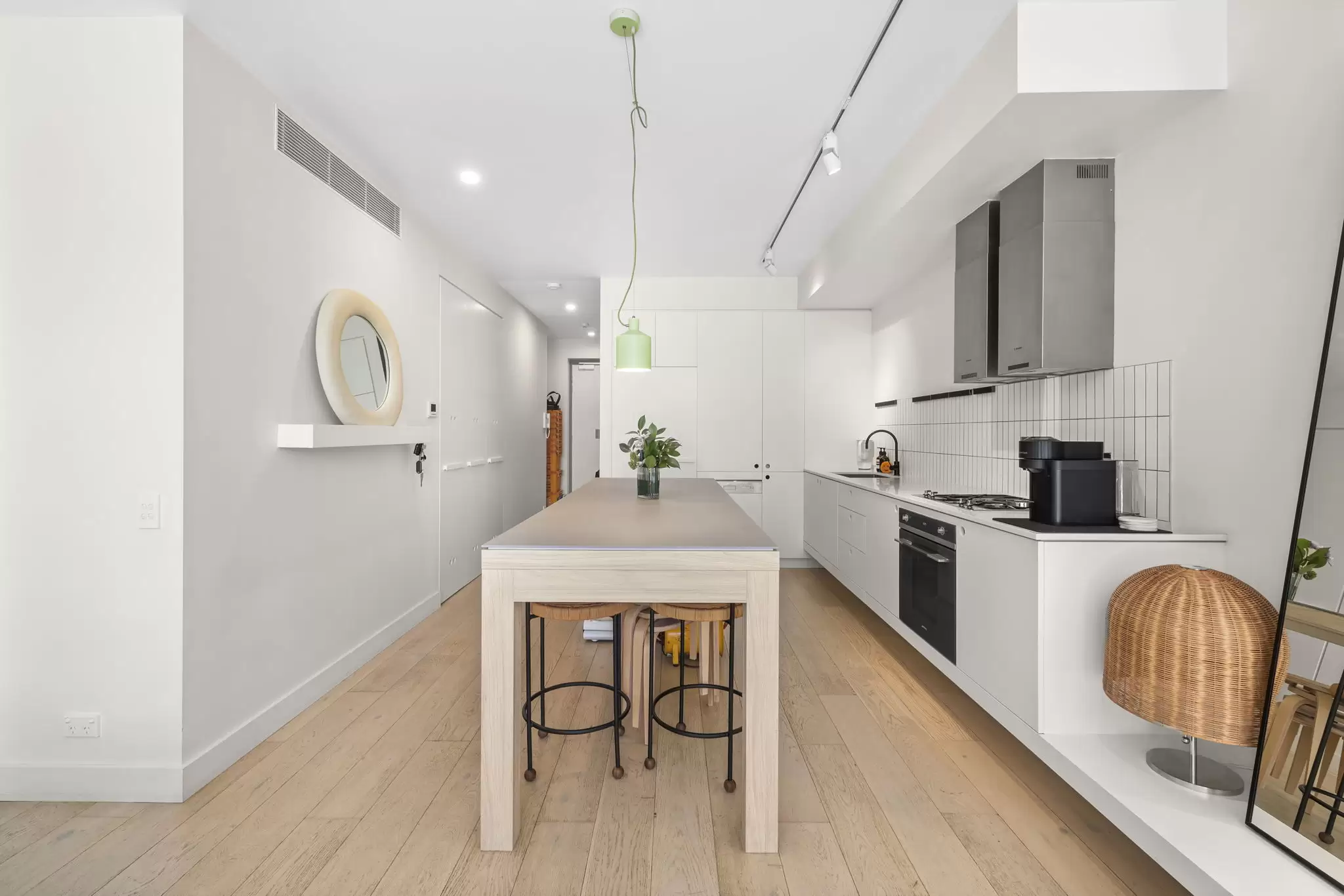 DG31/810-222 Elizabeth Street, Waterloo Leased by The Gallery Real Estate - image 2