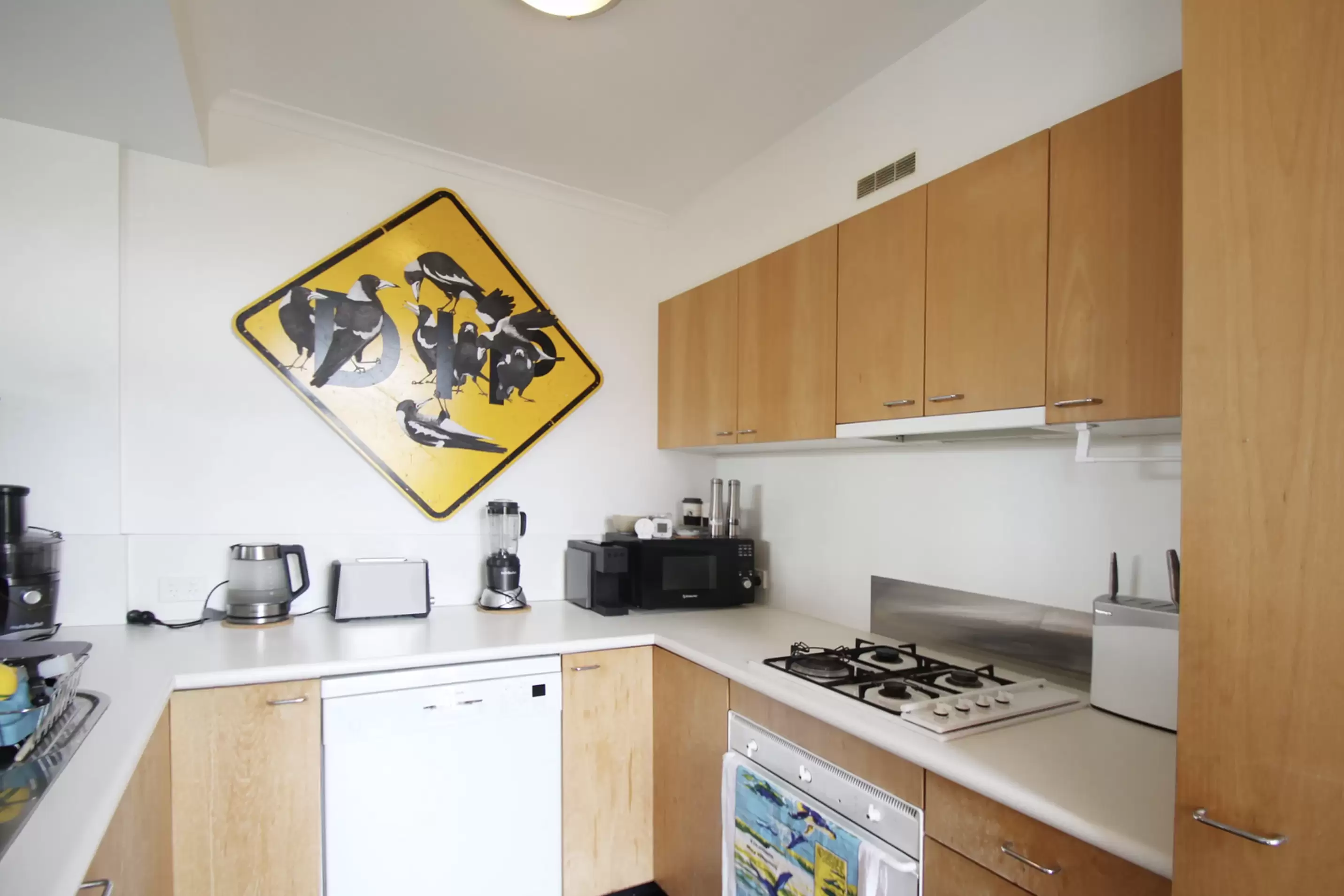 H424/780 Bourke Street, Redfern For Lease by The Gallery Real Estate - image 5