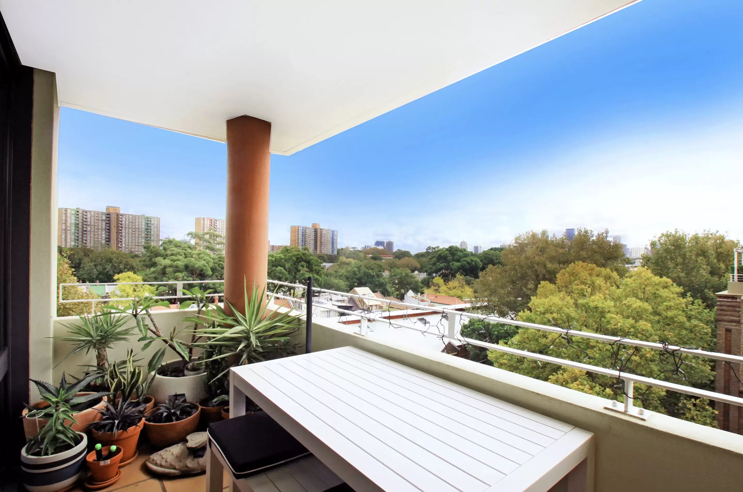 H424/780 Bourke Street, Redfern For Lease by The Gallery Real Estate - image 3