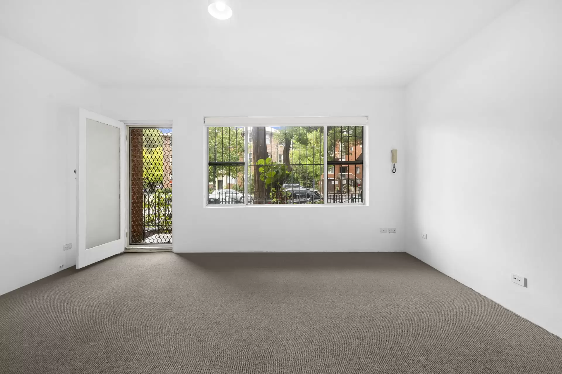 2/16 Cooper Street, Redfern For Lease by The Gallery Real Estate - image 1