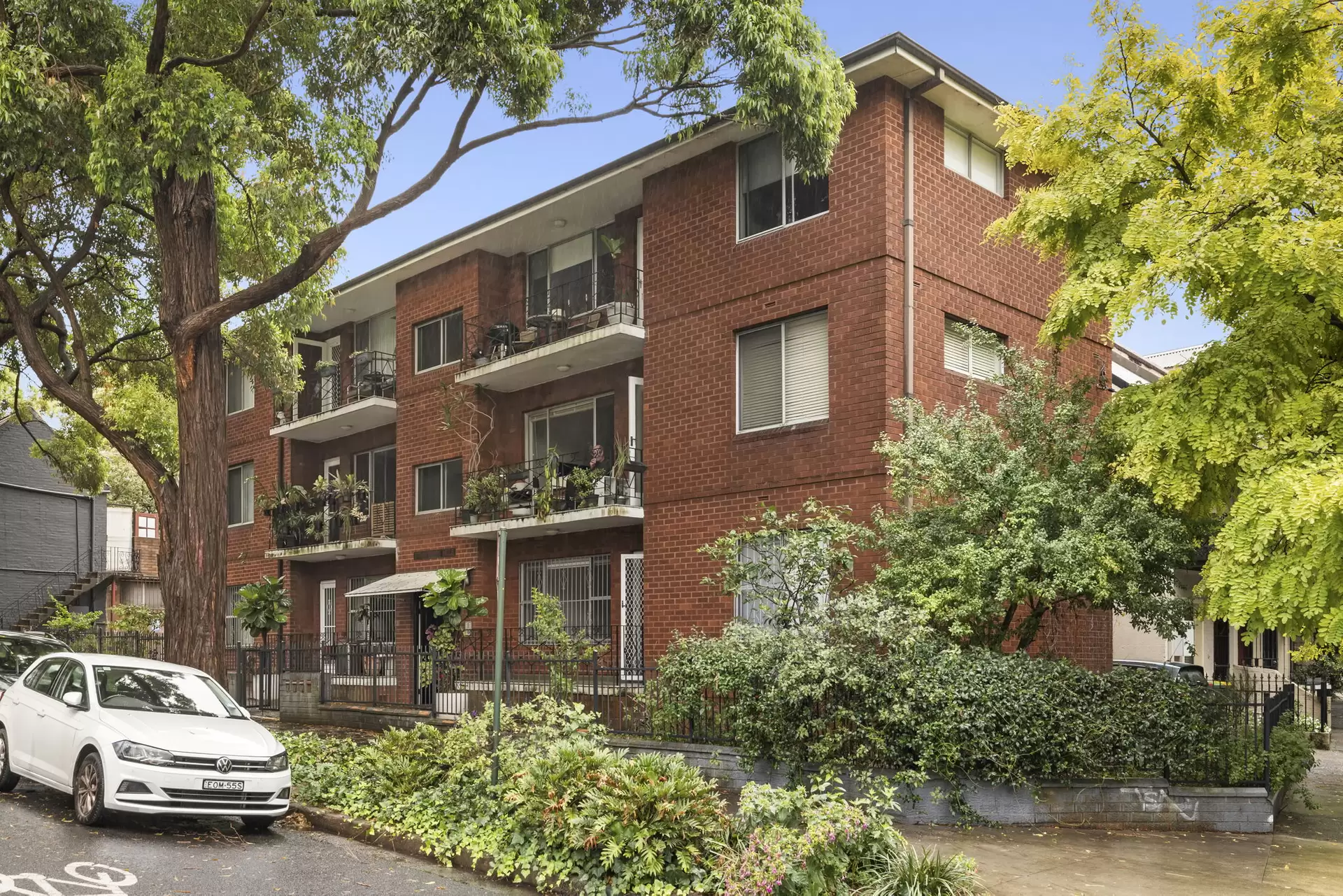 2/16 Cooper Street, Redfern For Lease by The Gallery Real Estate - image 1