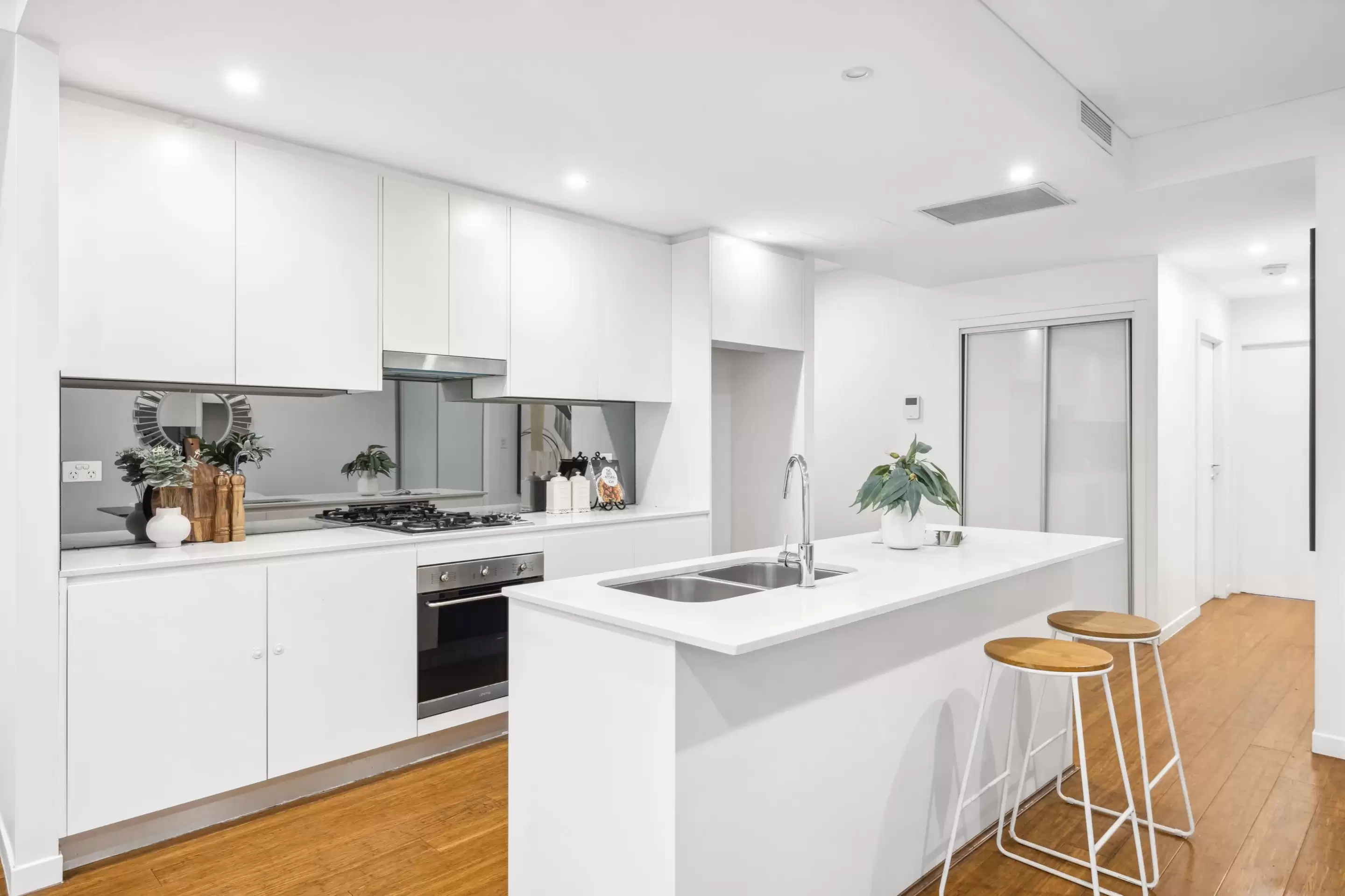 106/19-23 Short Street, Homebush Leased by The Gallery Real Estate - image 3