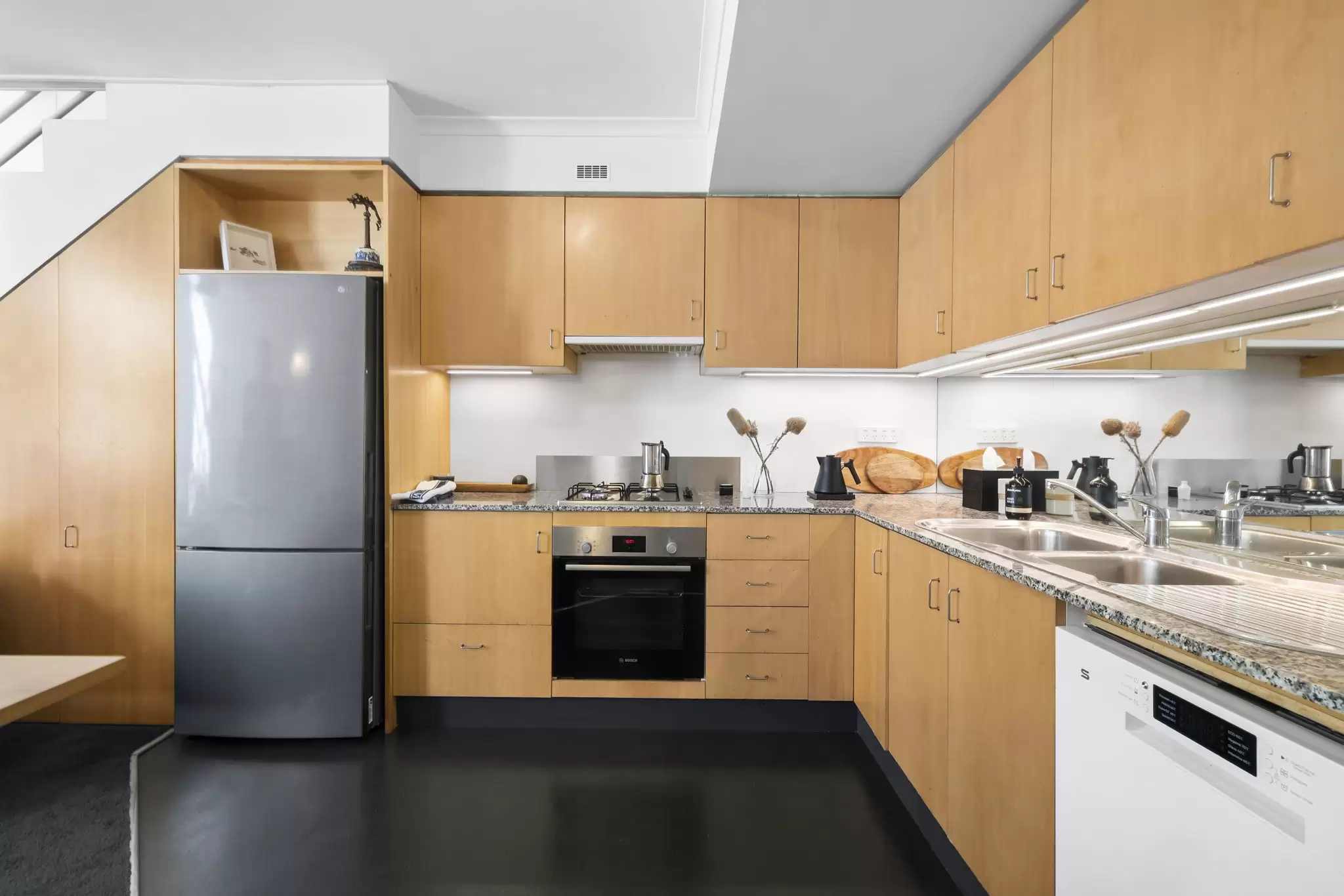 R205/780 Bourke Street, Redfern Leased by The Gallery Real Estate - image 5