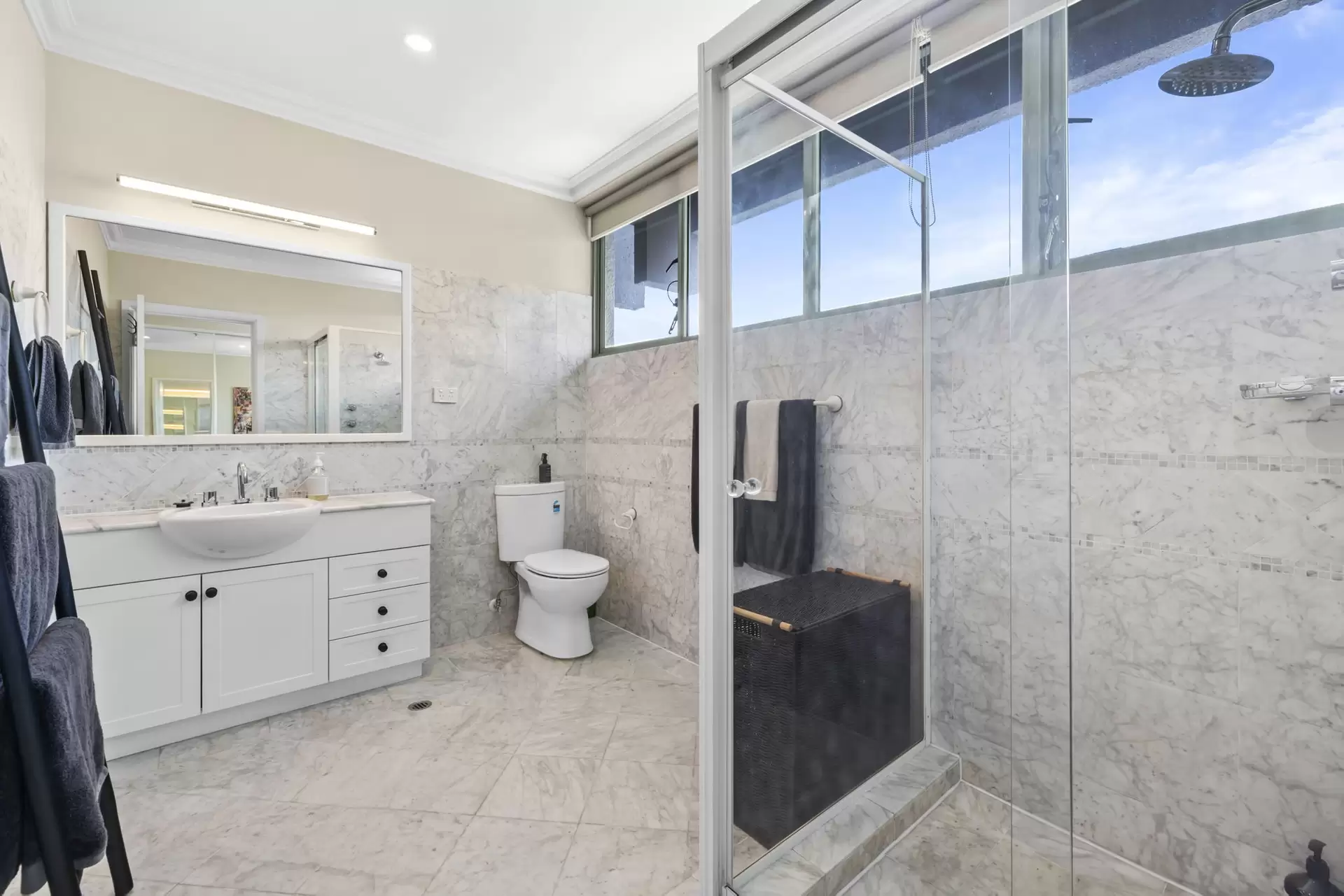 1205/22-40 Sir John Young Crescent, Woolloomooloo For Lease by The Gallery Real Estate - image 1