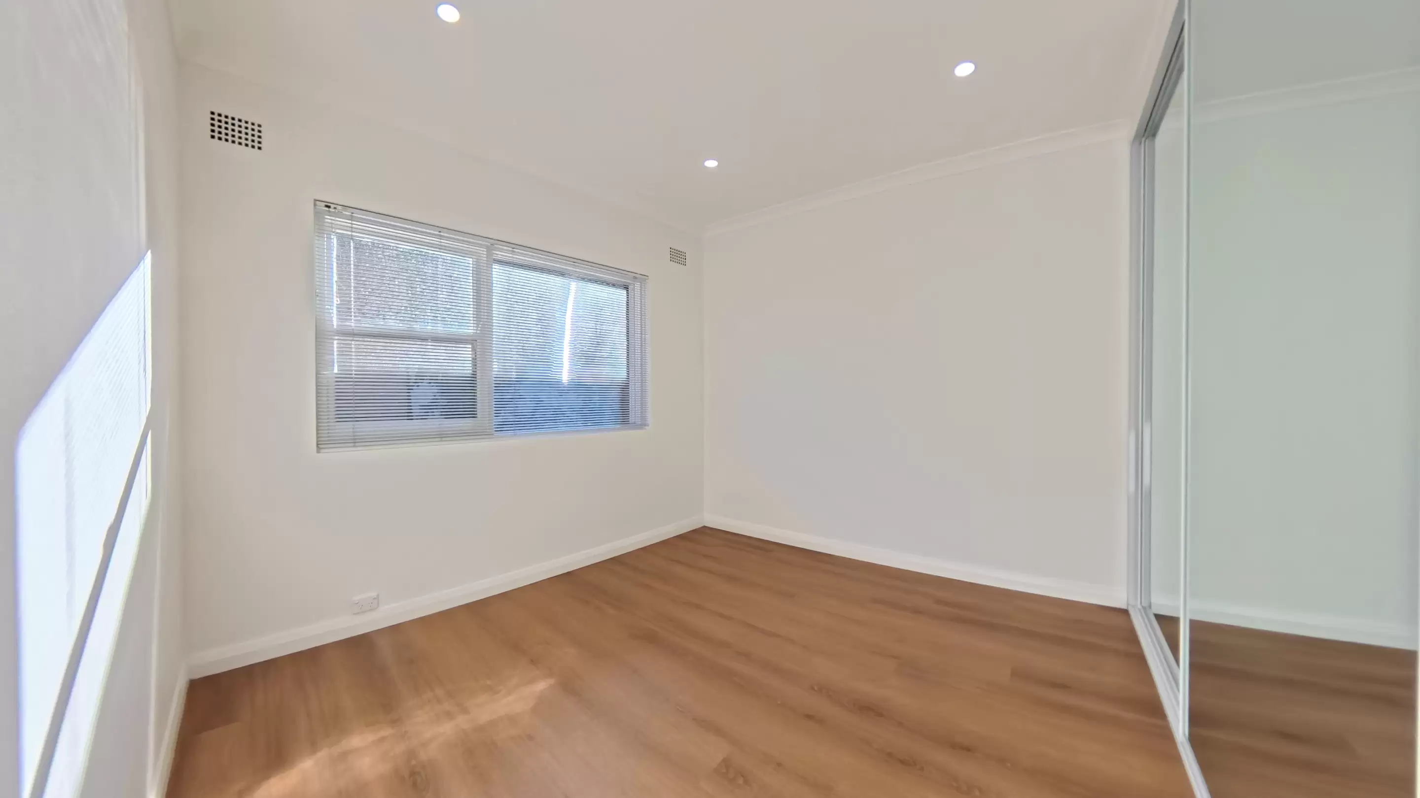 6/9 Hampton St, Croydon Park Leased by The Gallery Real Estate - image 4