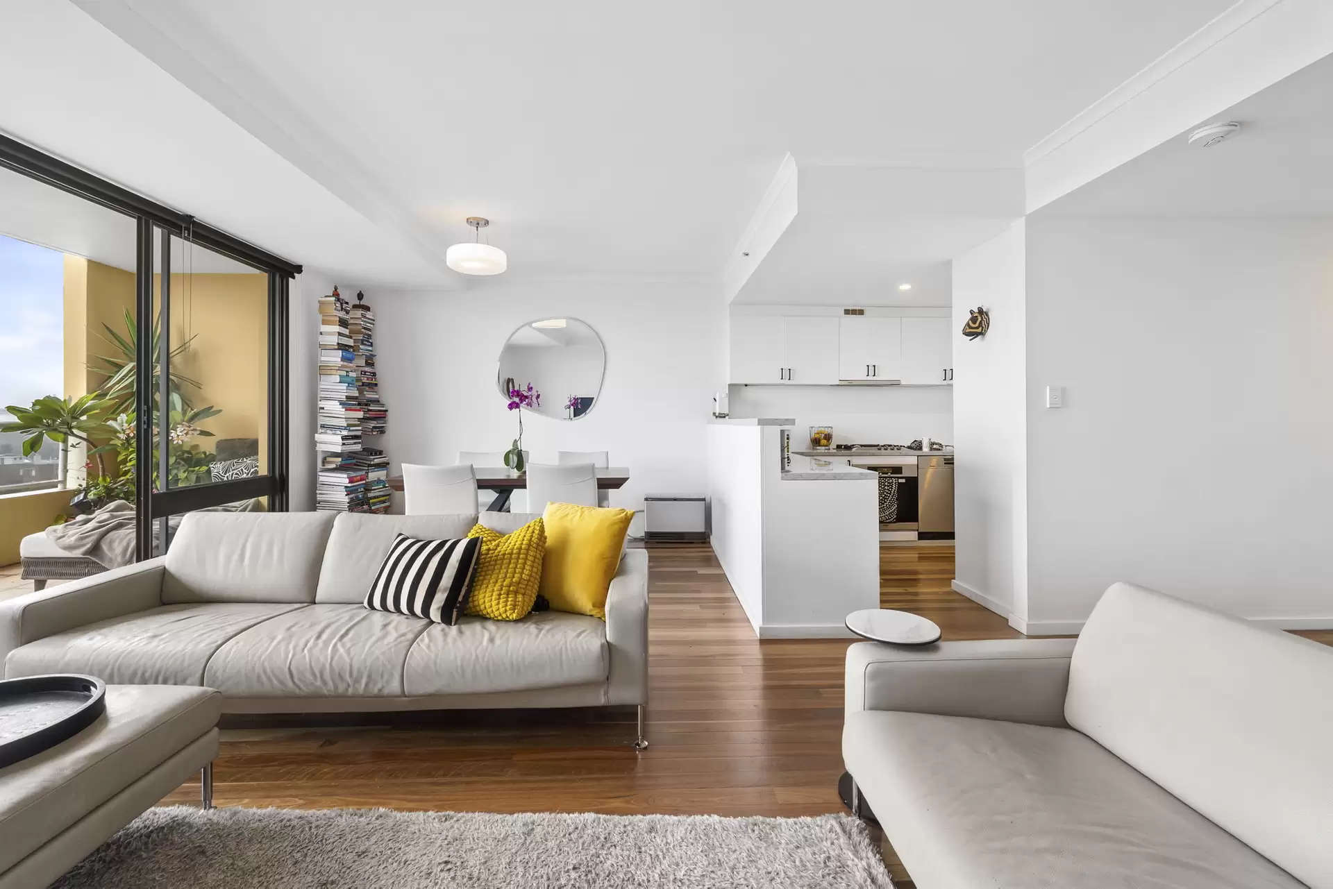 Grosvenor Building/780 Bourke Street, Redfern Leased by The Gallery Real Estate - image 1