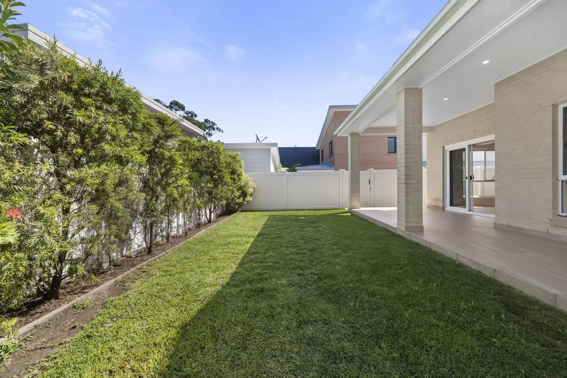 92 Baroona Road, Northbridge Leased by The Gallery Real Estate - image 1