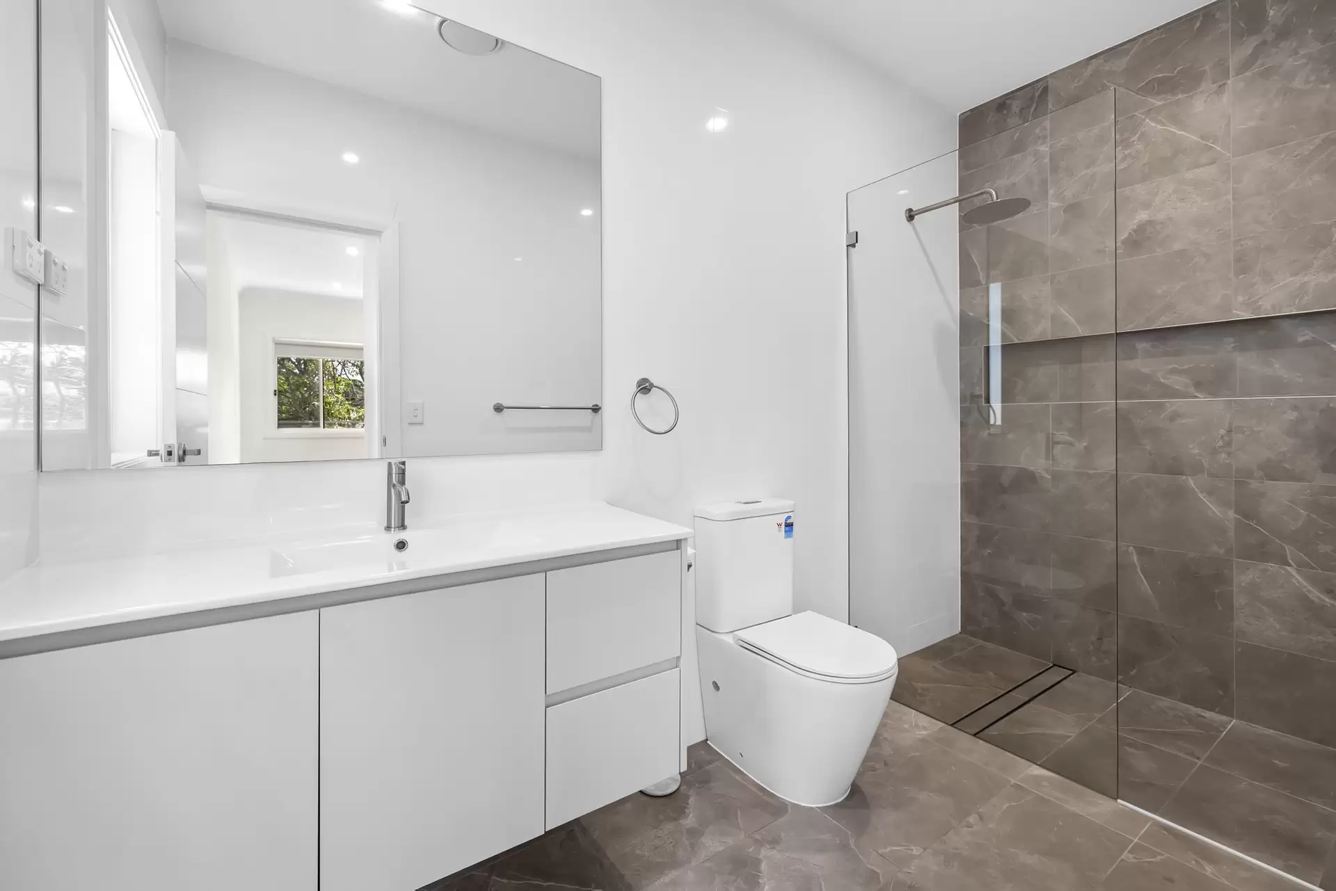 92 Baroona Road, Northbridge Leased by The Gallery Real Estate - image 1